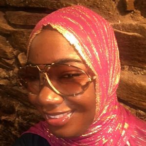 Meet your Posher, Fatima